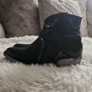 Circle G Western booties